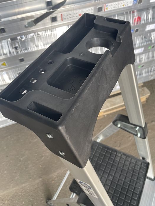 Стремянка алюмінієва Vira на висоту до 2,5м