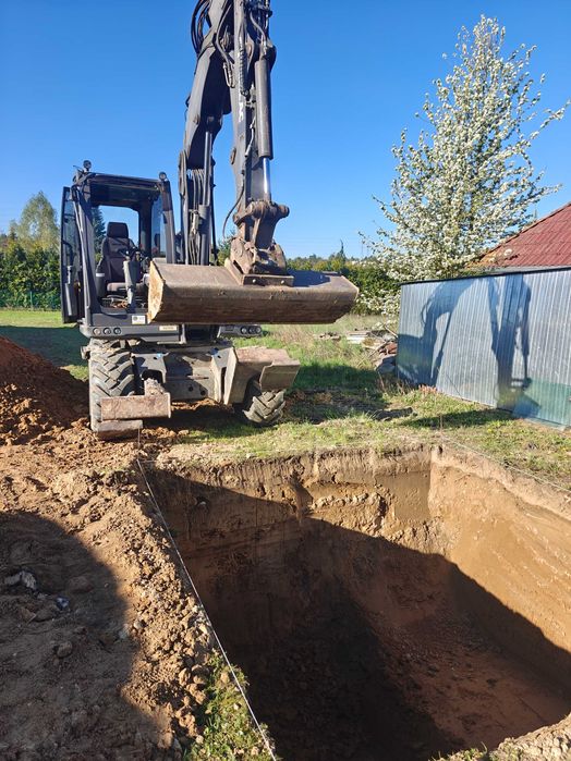 Usługi koparko ładowarką, minikoparka, avant 423 - usługa z operatorem