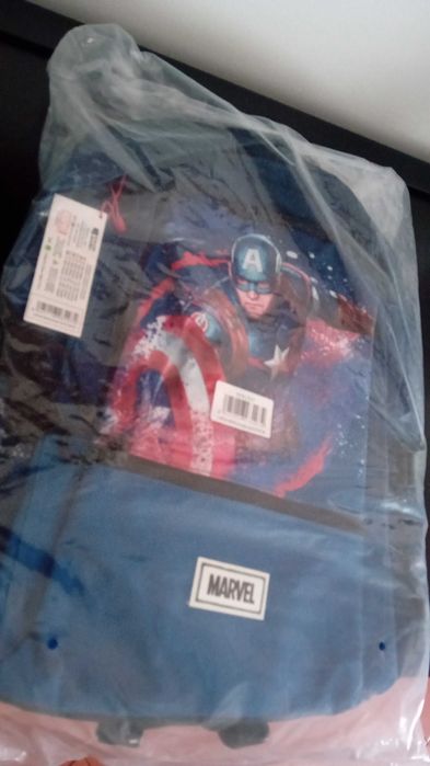 Mochila Reebook e da Marvel novas
