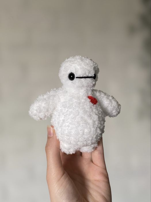 Pluszak inspirowany Baymaxem