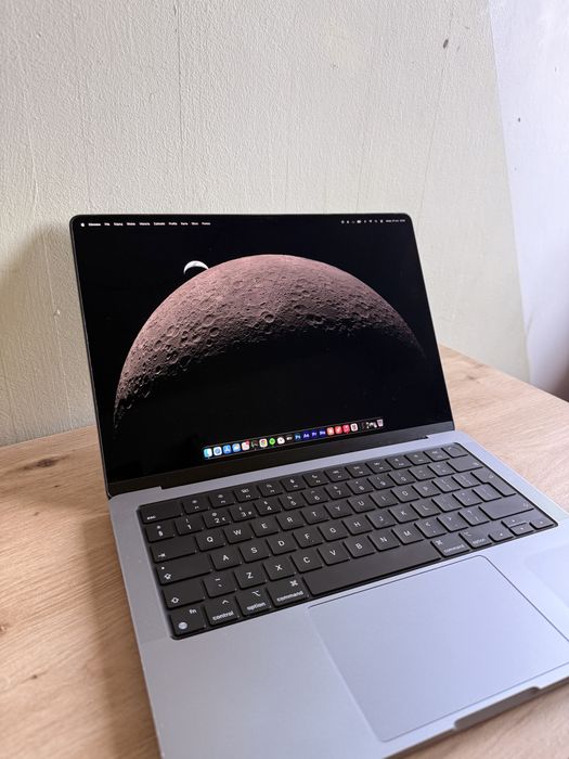 Macbook m1 pro 16 gb /512 gb