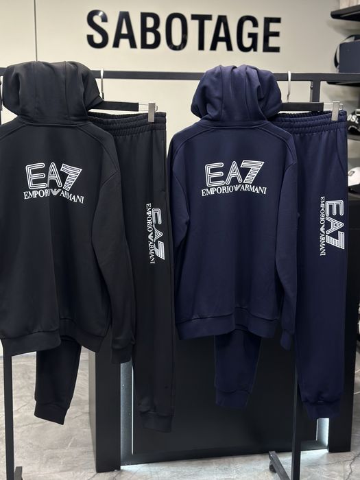 Спортивний костюм Armani EA7