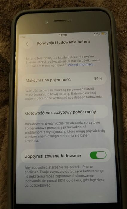 iPhone SE czarny mat 64GB 94% bateria, stan bardzo dobry