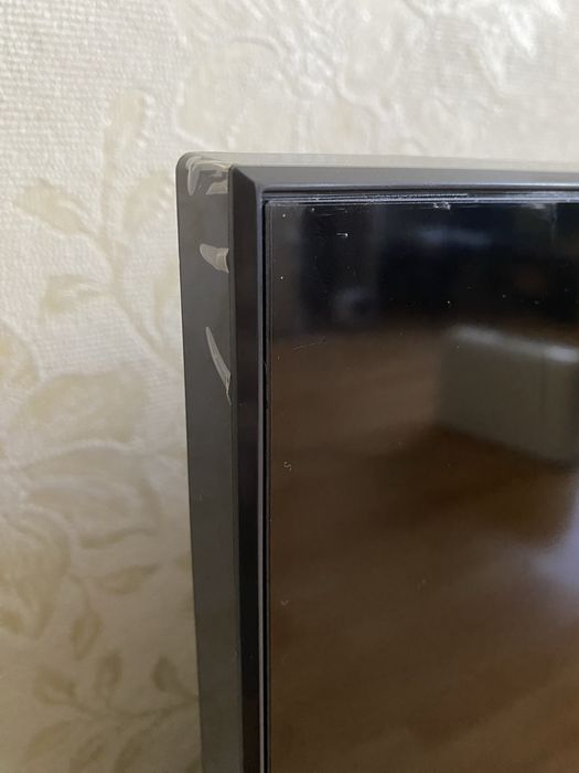 Телевизор Samsung UHD AU7100 Смарт ТВ