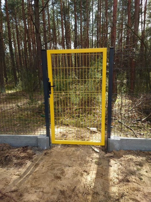 Promocja Ogrodzenie panelowe 153 cm fi 4 + podmurówka 25 cm