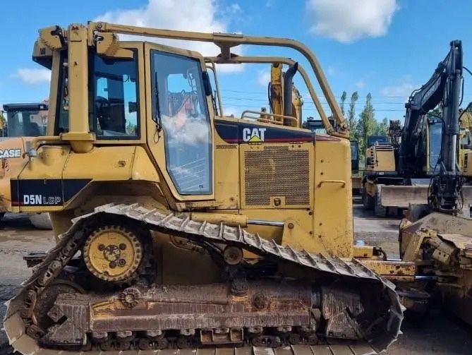Продам бульдозер Caterpillar D 5 N LGP , 2007 г