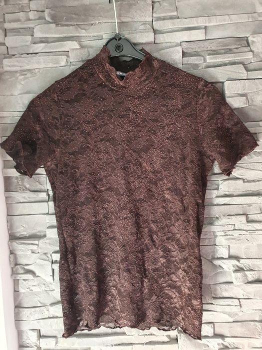 Piękna błyszcząca koronkowa bluzka M