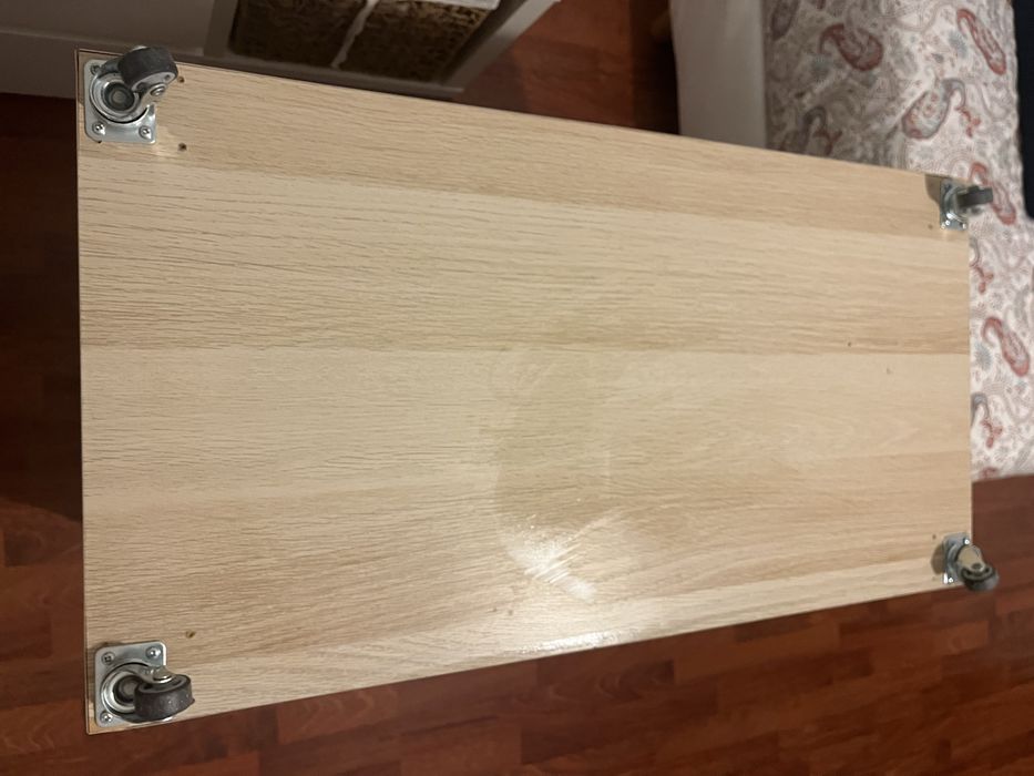 Kallax IKEA de 4 cubos,| com rodas