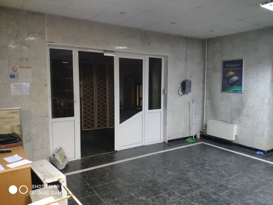 Оренда торгових, офісних прим. в новому  комплексі пл. від 18до 3000м2