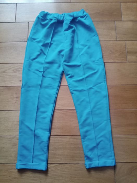 Костюми на дівчинку 110 - 116 см. Нові