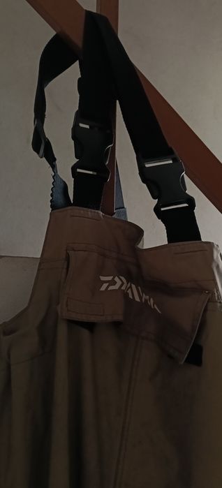 Fato de pesca até ao peito daiwa