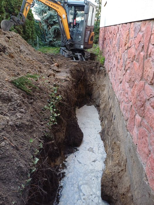 Usługi minikoparka koparką wykopy, roboty ziemne wynajem koparka z ope