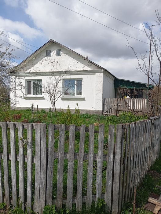 Будинок Звягєльскій район с. Мастрова-Воля. 8 км від міста