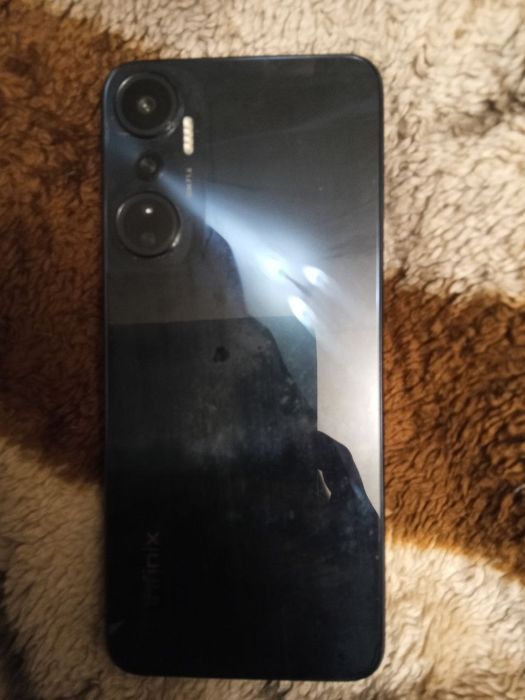 Продам  Infinix hot20!