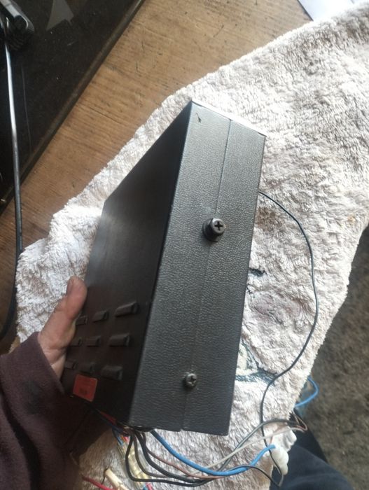Sprzedam. Wzmacniacz audiovox. AMP 600b
