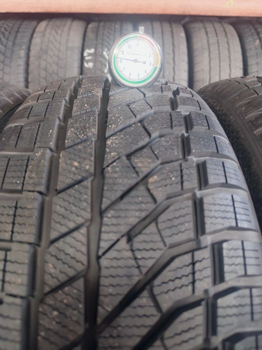 Opony zimowe Falken EUROWINTER HS02 PRO 225/45/18 95V Dot 0124