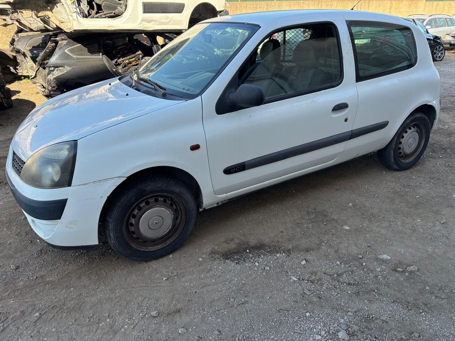 Renault Clio 2 de 2002 1.5 Dci para peças