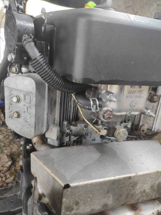 двигун Kawasaki,газонокосарка