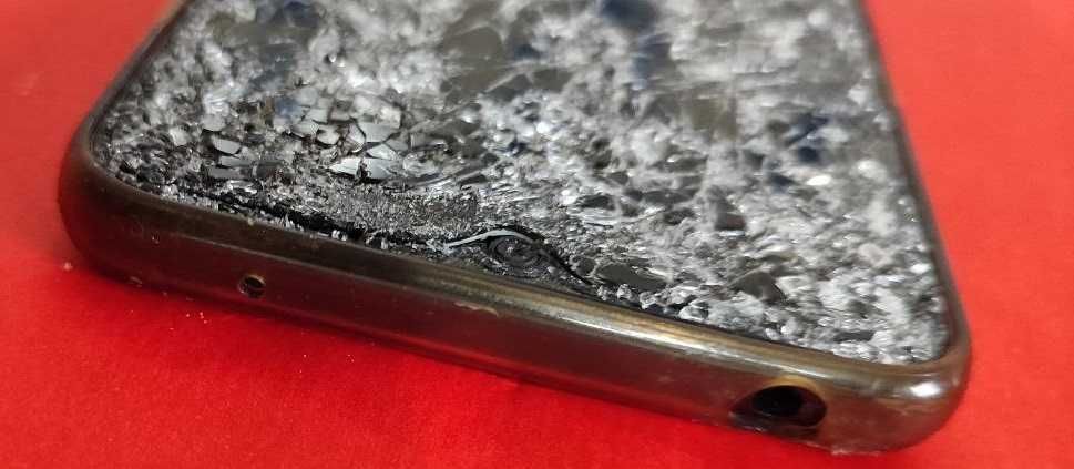 Smartphone TCL 20 SE Acidentado