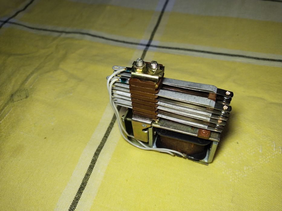 Реле МКУ-48С (СССР) — Новое, рабочее состояние