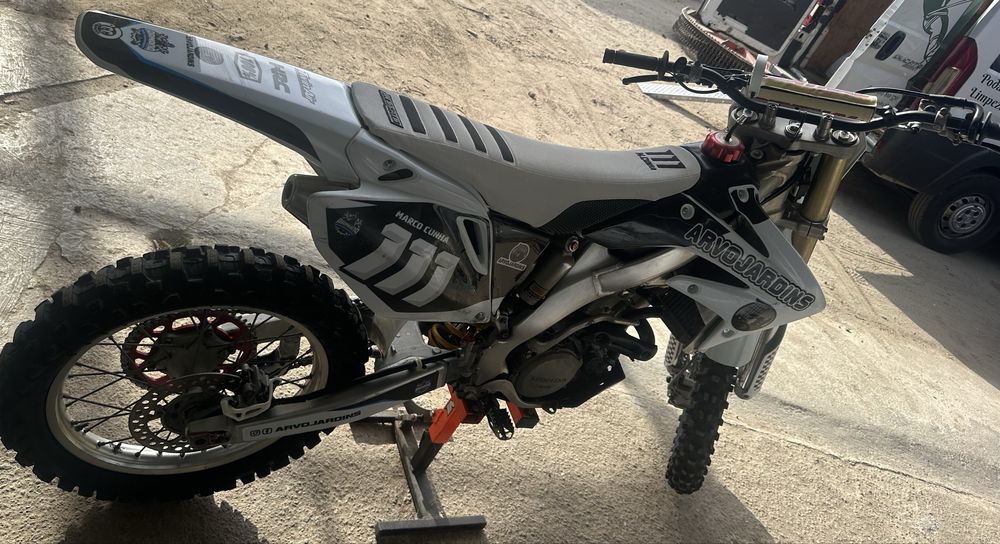 Vendo HONDA CRF 250 R