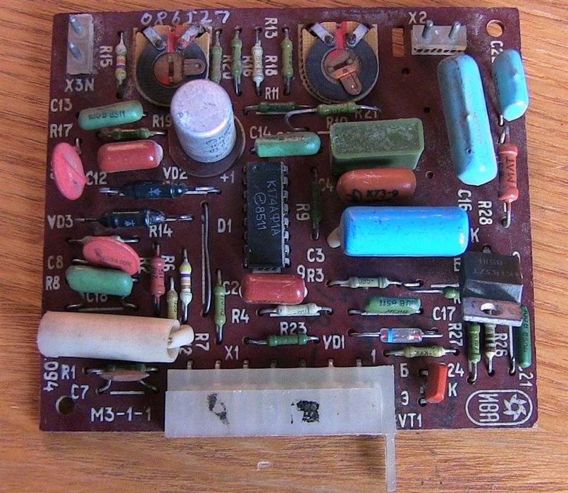 Модуль на телевизор ссср М3-1-1 (К174АФ1, КТ837Т)