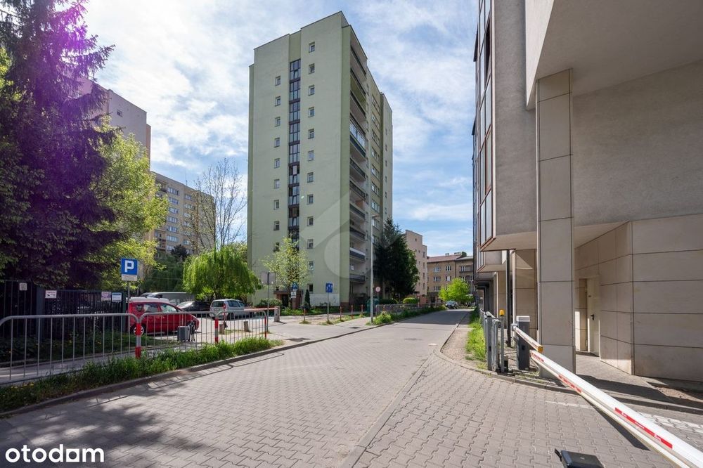 47 m2 - świetna lokalizacja - balkon - miejsce parkingowe