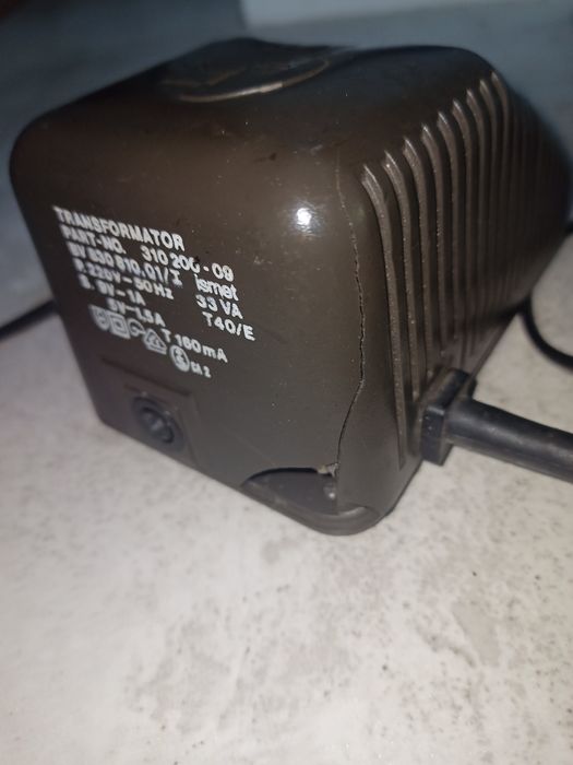 Zasilacz commodore 310200_09 AC adapter commodore plus