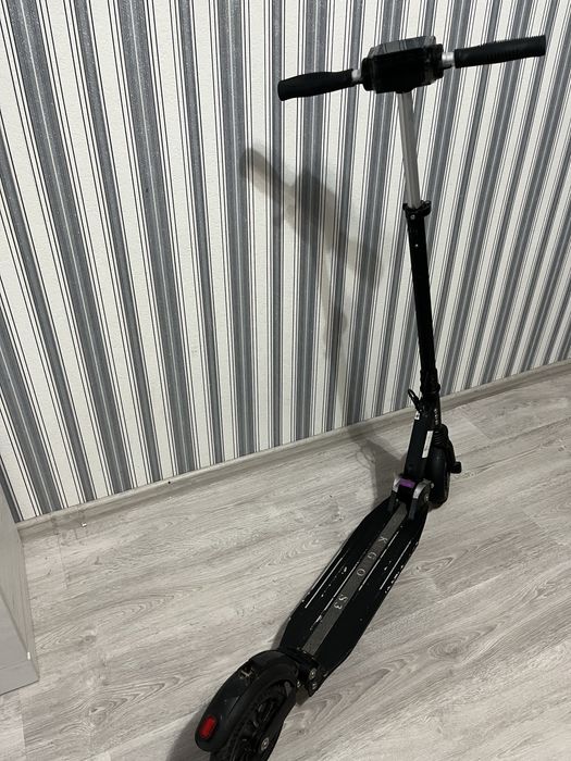 Продам електросамокат