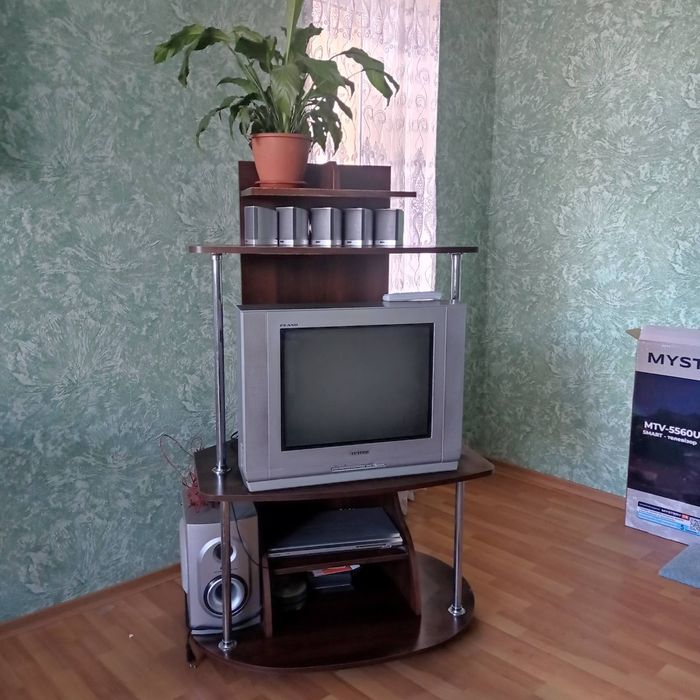 Тумба під телевізор, акваріум