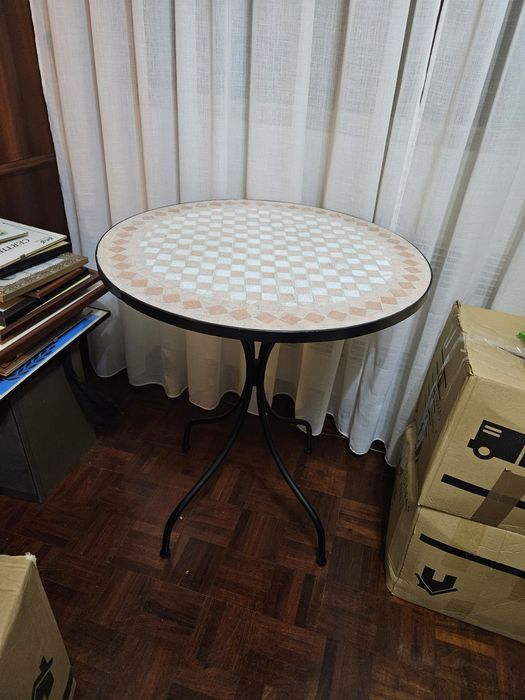 Mesa de centro em ferro