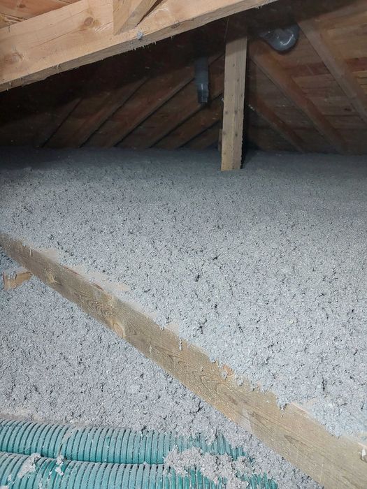 Ocieplanie,docieplanie celulozą, naprawy izolacji poddaszy