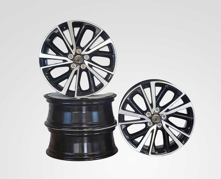 Felgi Alu. 4x Toyota CH-R RAV4 19 7x19 ET35 5x114,3 ET35 Nowe