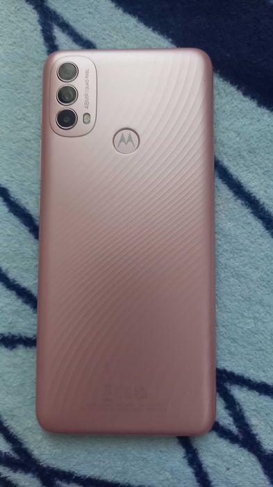 Телефон Моторола Е 40