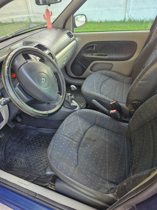 Renaul Clio 2 1.2I