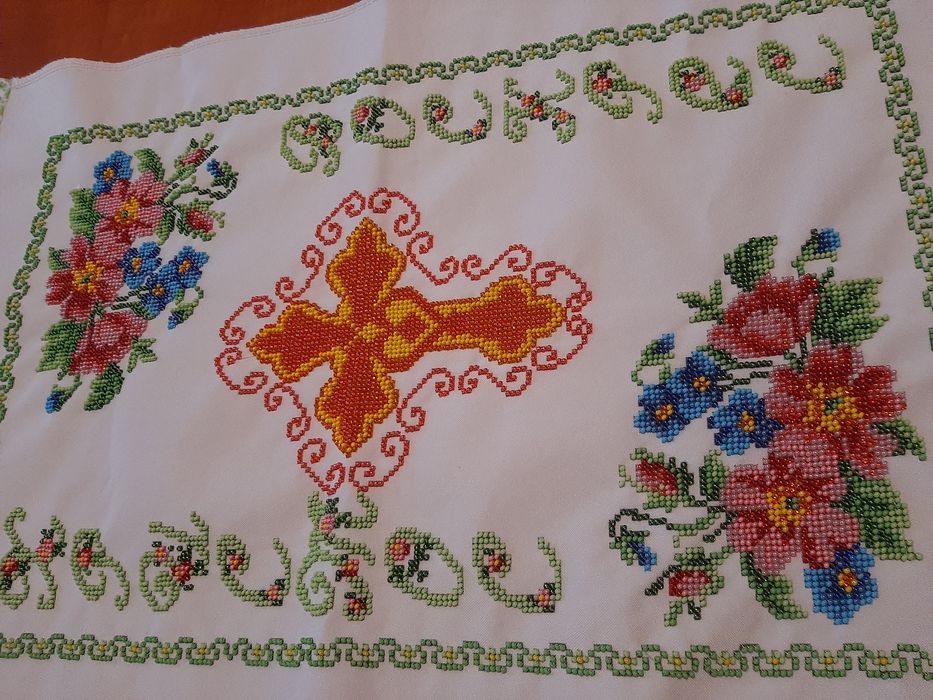 Рушник великодній, вишитий бісером