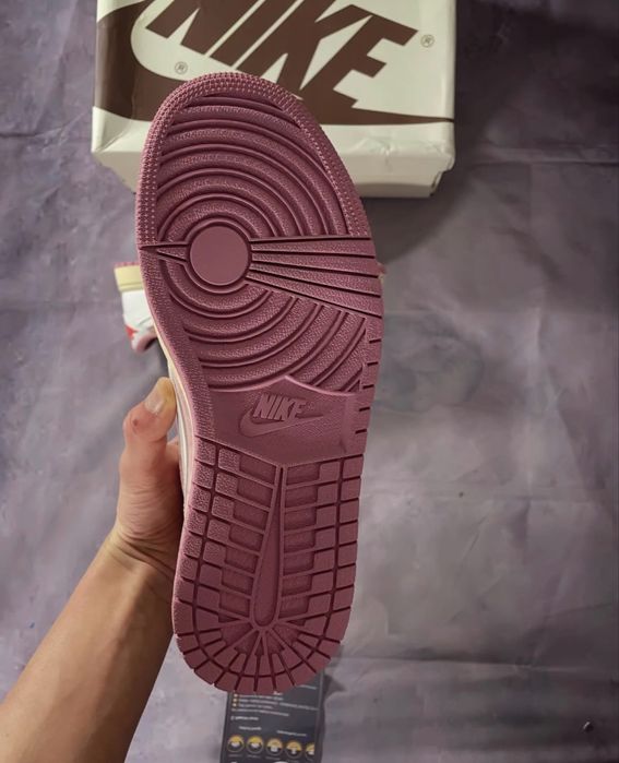 Travis Scoot Pink