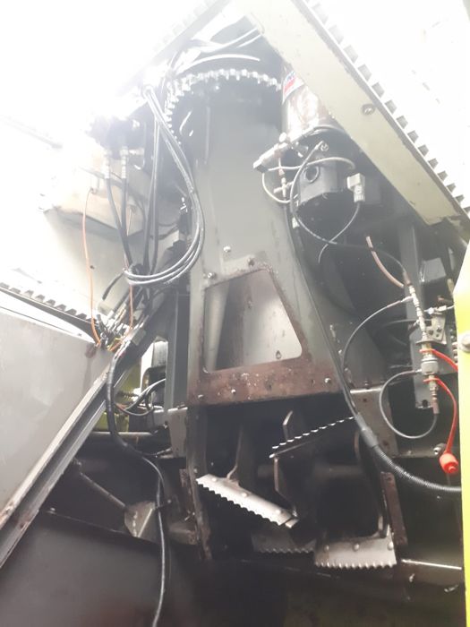 Sieczkarnia do kukurydzy Claas Jaguar 880 z podbieraczem do traw PU300