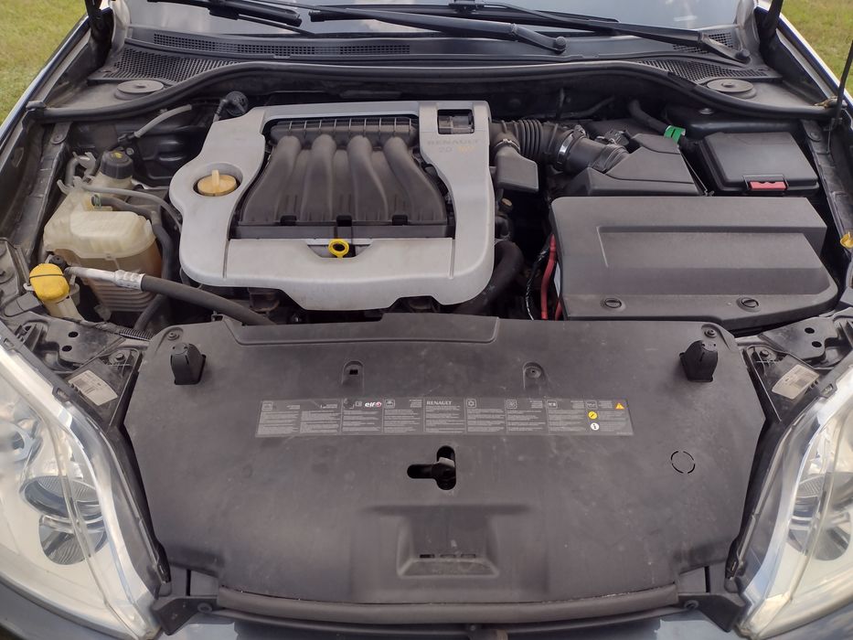 Renault laguna 3 kombi 2.0 16v 140KM