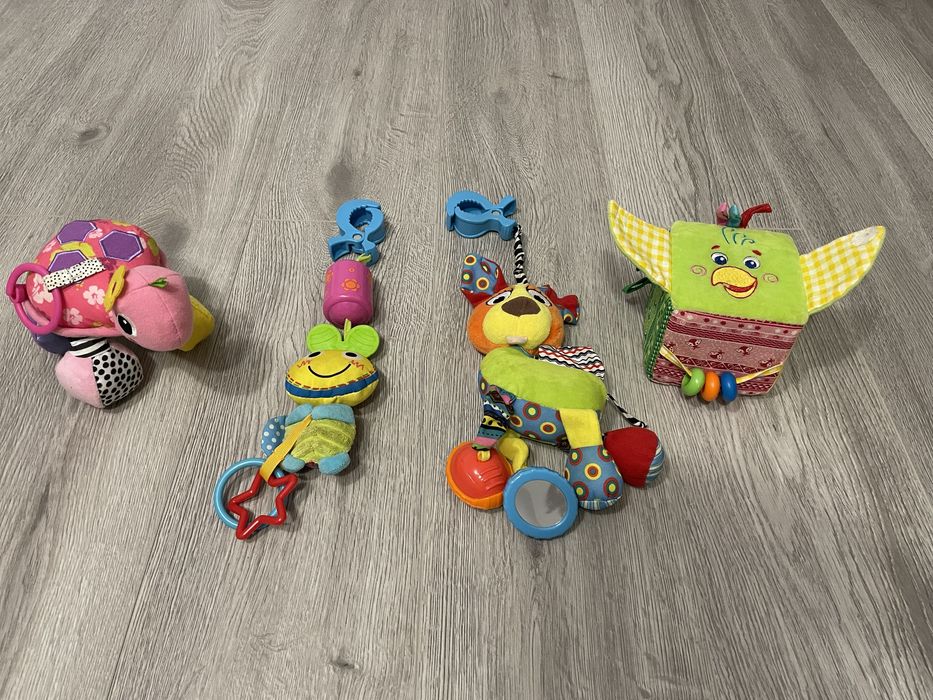 Іграшка підвіска, подвеска для найменших, брязкальце