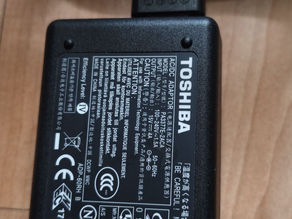 Carregador Toshiba Original 15V 4A 60W (6.3*3.0mm) - PA3377E-2ACA