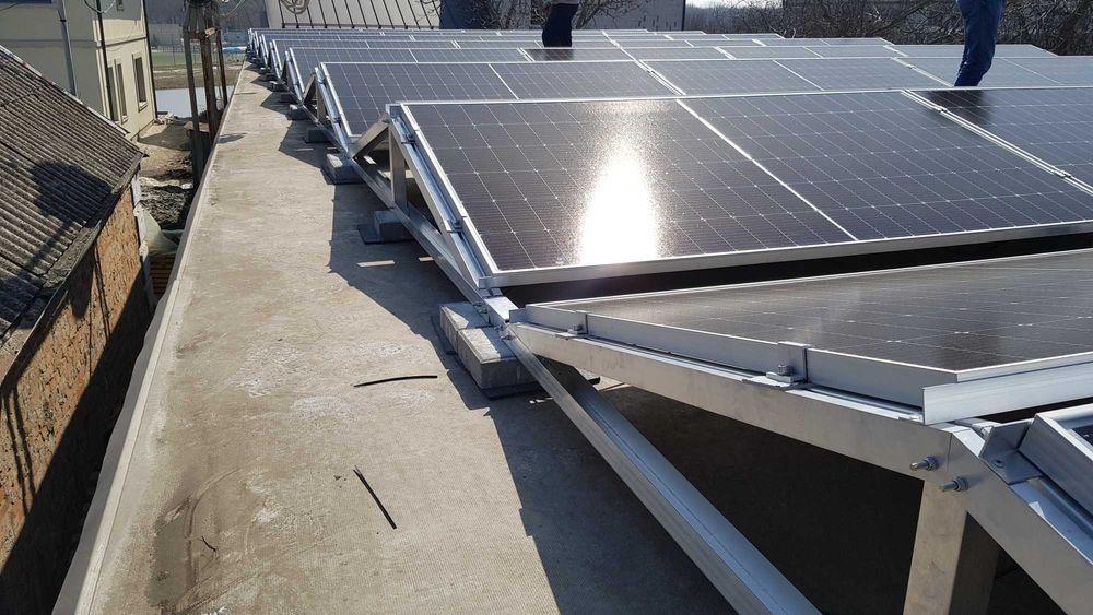 Монтаж сонячних панелей, гібридних інверторів солнечных панелей