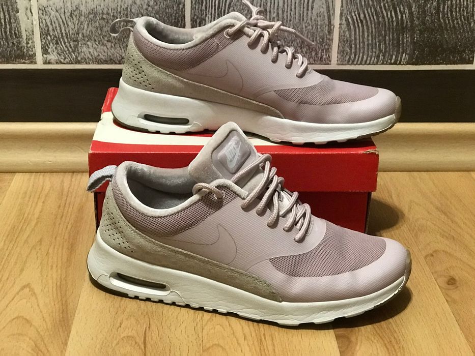 Пудрові кросівки Nike Air Max оригінал кроссовки замшевые