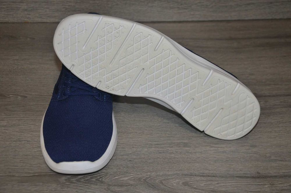 Продам кросівки Фірма VANS.