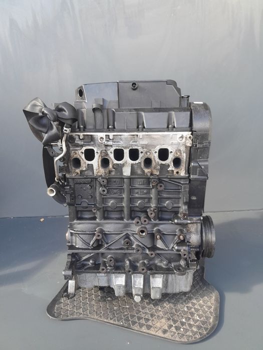 Двигун Двигатель Мотор 2.0TDI BMM VW Touran Caddy 2003-2010p