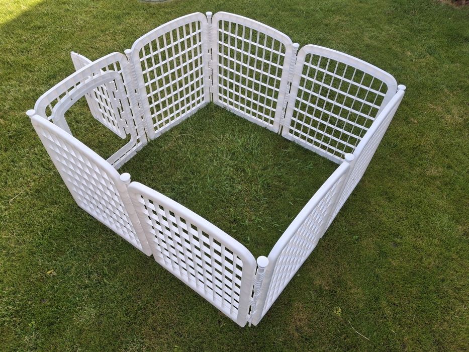 Пластиковий складний вольєр для цуценят