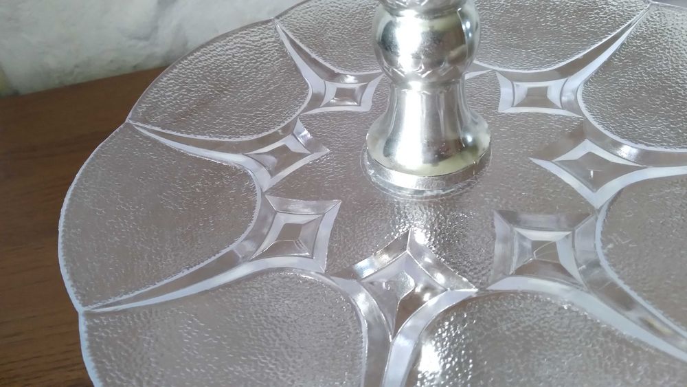 этажерка для фруктов и десерта трехярусная ваза