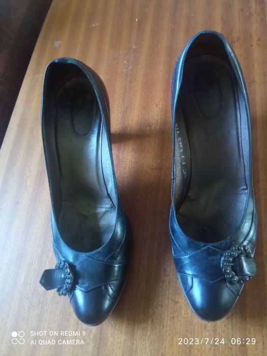 Buty damskie na obcasie marki G, and R rozmiar 40