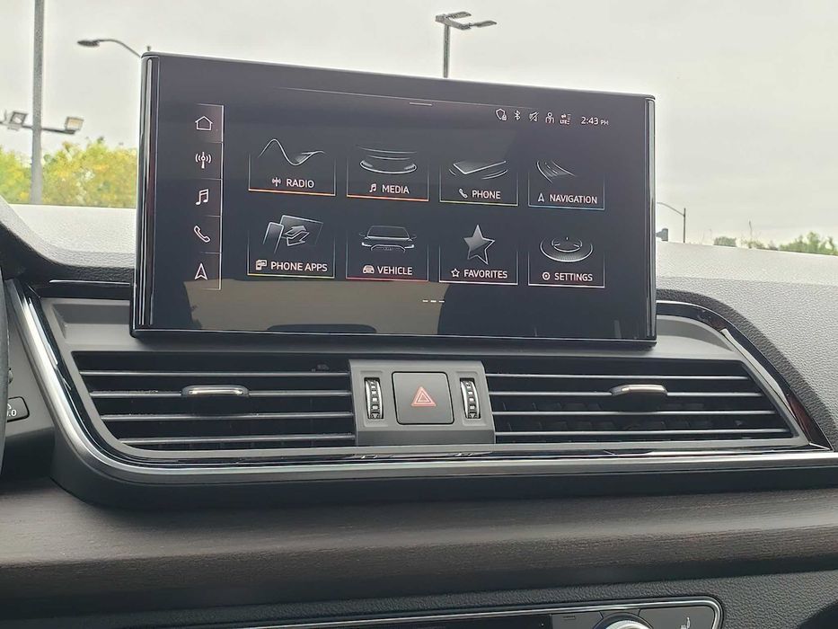 Audi Q5      2021