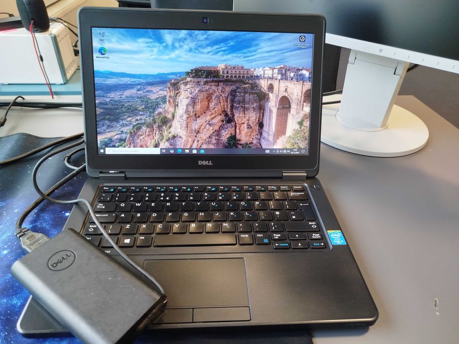 Mobilny Dell Latitude E5250 | i5-5gen | 8GB RAM | SSD | Win 10